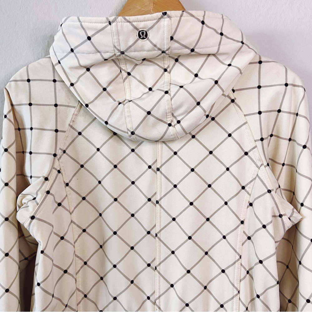 lululemon athletica Cream Grid-Print Hooded Jacket with Black Trim - Picture 9 of 13